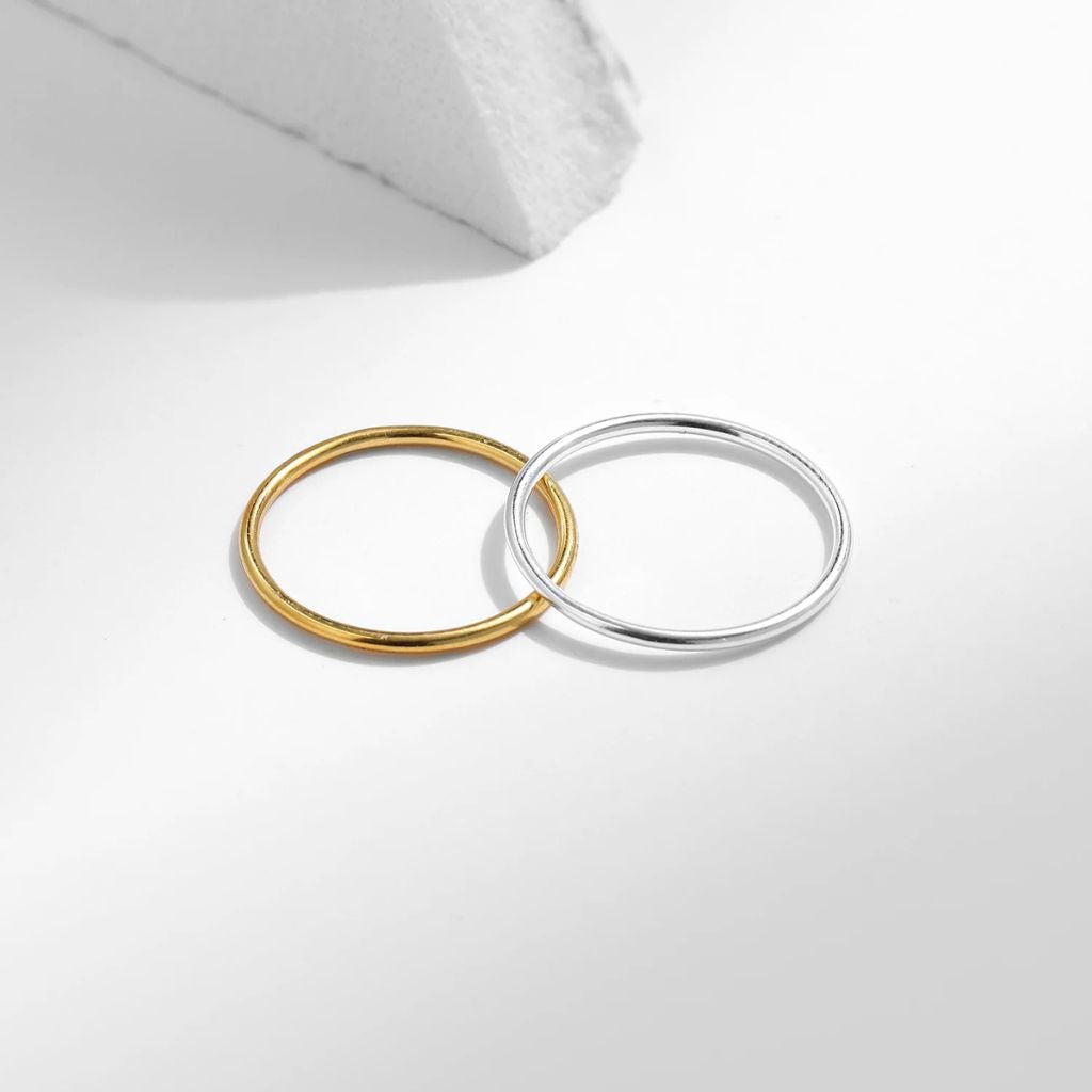 Anel Minimalista em Prata Esterlina 925
