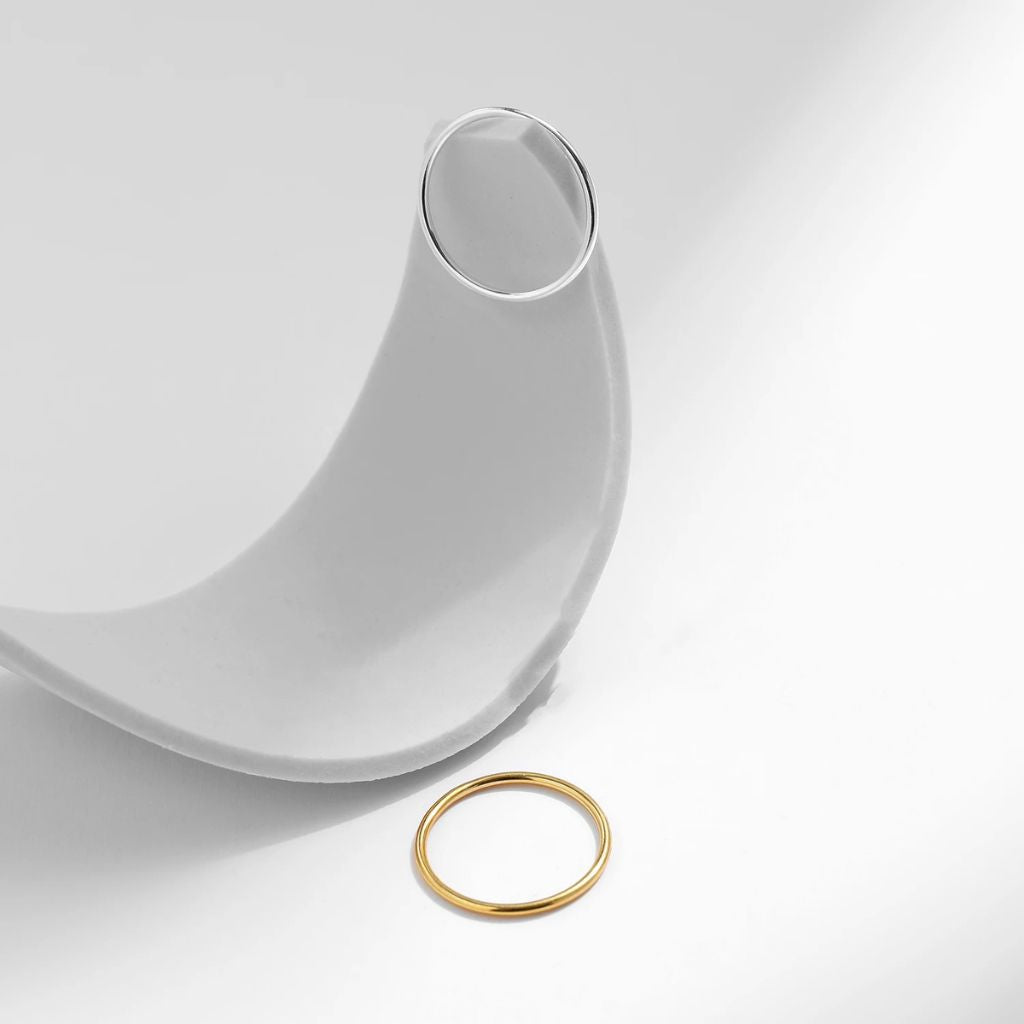 Anel Minimalista em Prata Esterlina 925