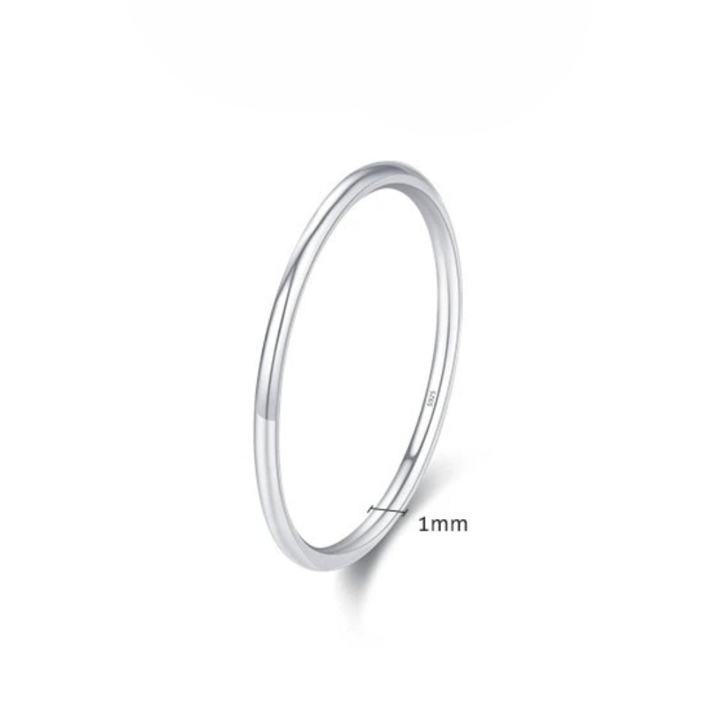 Anel Minimalista em Prata Esterlina 925